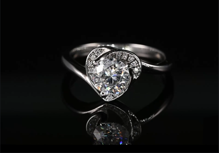 Artificially cultivated Diamond Three Claw Women's Ring, with price fluctuations. Please consult customer service before placing an order