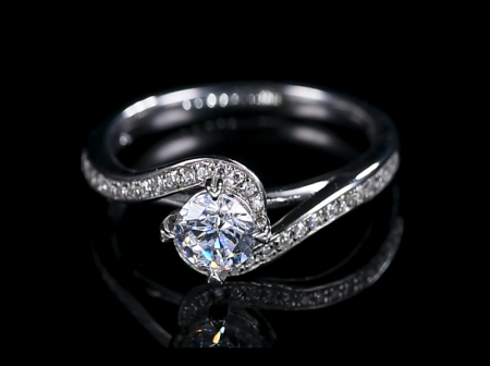 Laboratory cultivated diamond twist arm diamond ring, prices may fluctuate, please contact customer service when placing an order