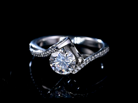 Cultivate diamond twist arm diamond rings, prices may fluctuate, please contact customer service when placing an order